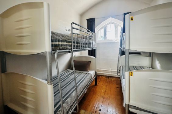 Backpacker Dorm 4-bed female-only dormatory